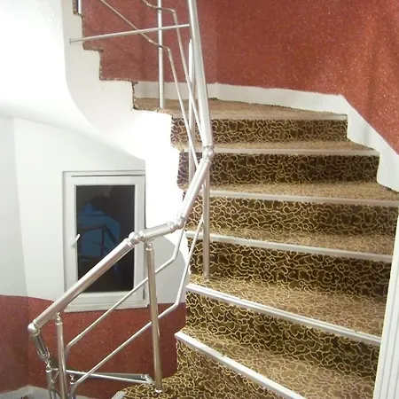 Hotel Madi Lara 3*
